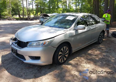 2015 Honda Accord Hybrid Touring from USA, damaged, VIN 1HGCR6F72FA002895